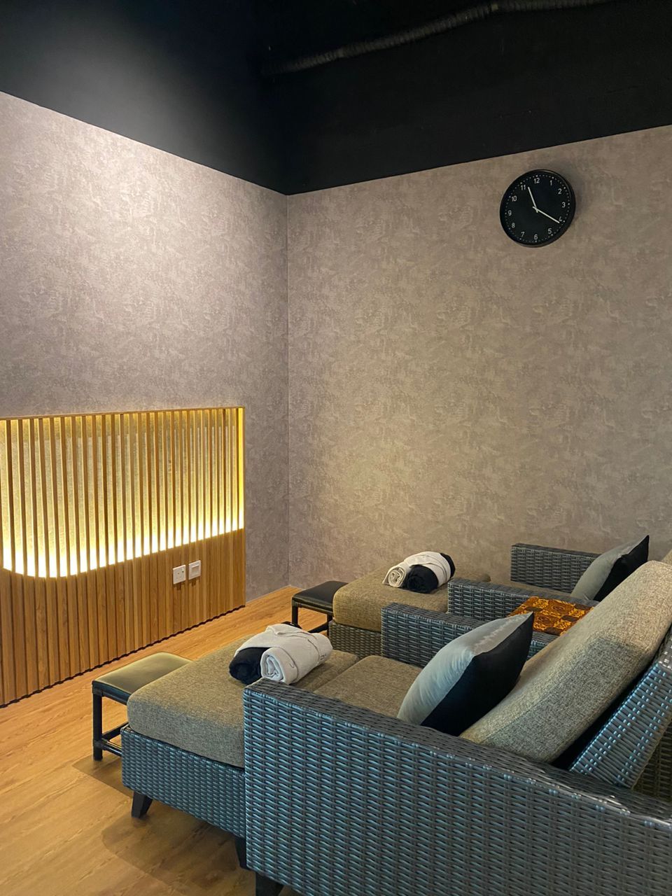 Seats in Urban Retreat - The Curve outlet